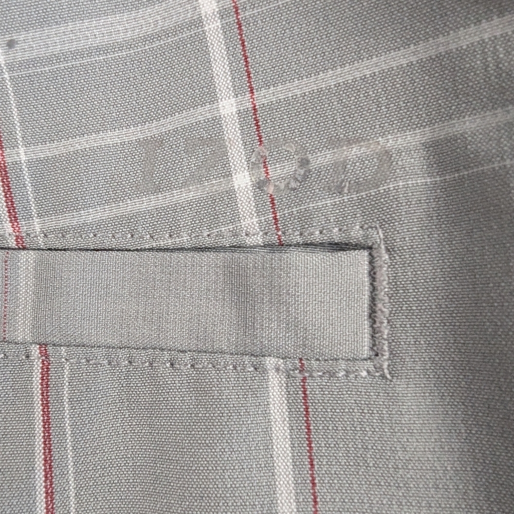 Izod Golf Shorts Size 38 Gray Red Stripe - Picture 3 of 8
